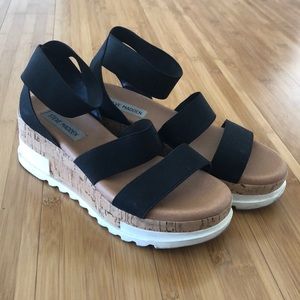 Steve Madden platform sandals